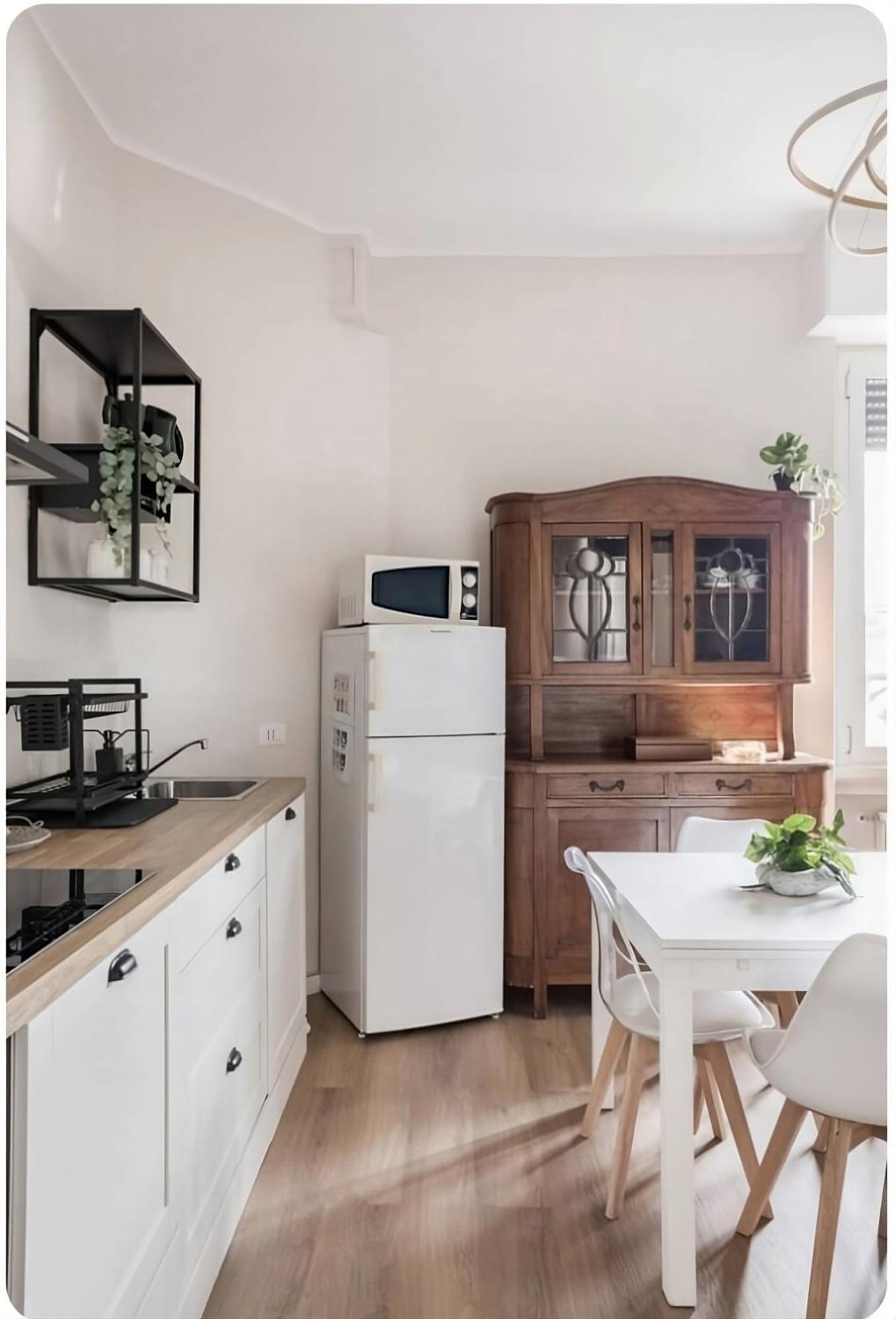 2 Bedroom Gem Near Milano Centrale Fast Wi Fi Kademy House Экстерьер фото